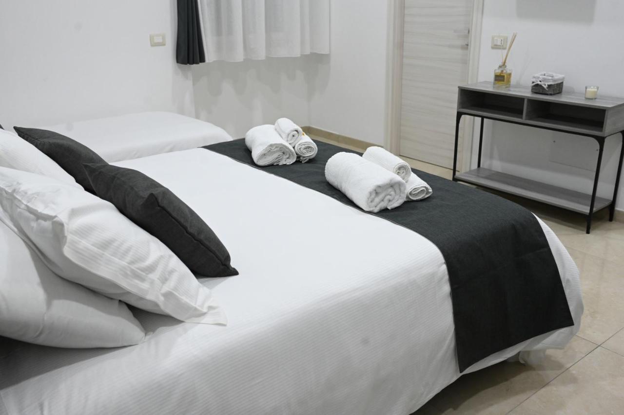 נאפולי Solymar B&B מראה חיצוני תמונה