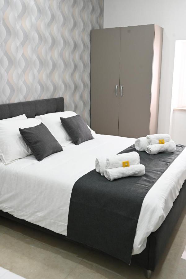 נאפולי Solymar B&B מראה חיצוני תמונה